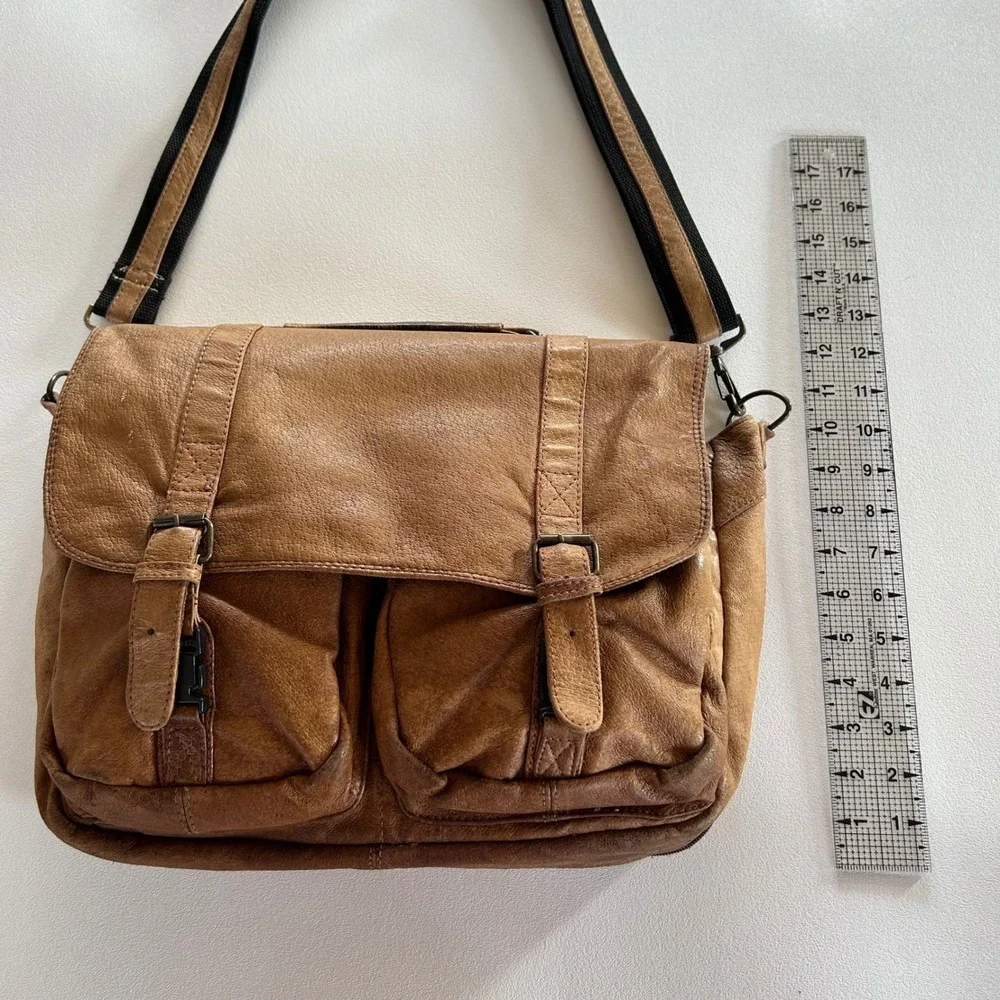 Unisex‎ Vintage Messenger Bag Tan Brown Distressed Leather Satchel Academic Boho